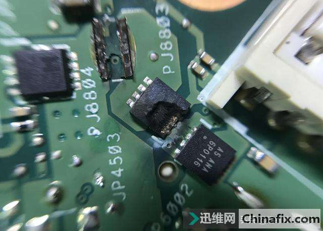 華碩筆記本電池能開機,接電不開機不充電,被雷擊燒壞完美復活記